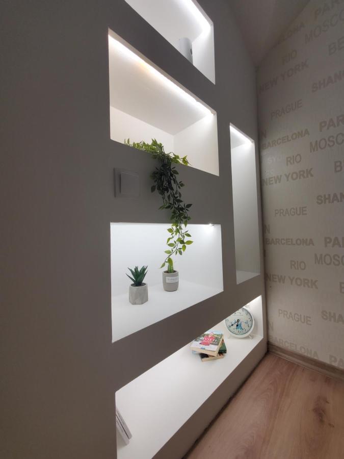 Sleep And Drive White Apartment ซาราเยโว ภายนอก รูปภาพ
